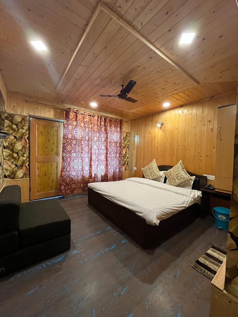 Hotel Pahalgam Peaks