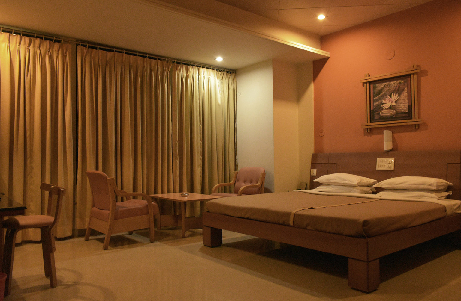 Hotel Sanman Deluxe
