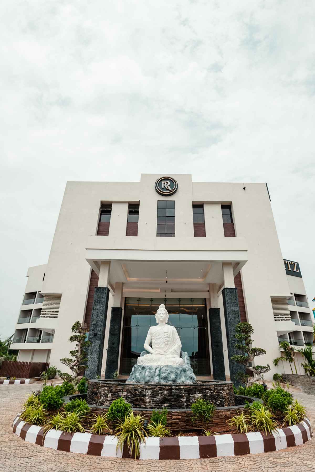 Royal Ritz Resort