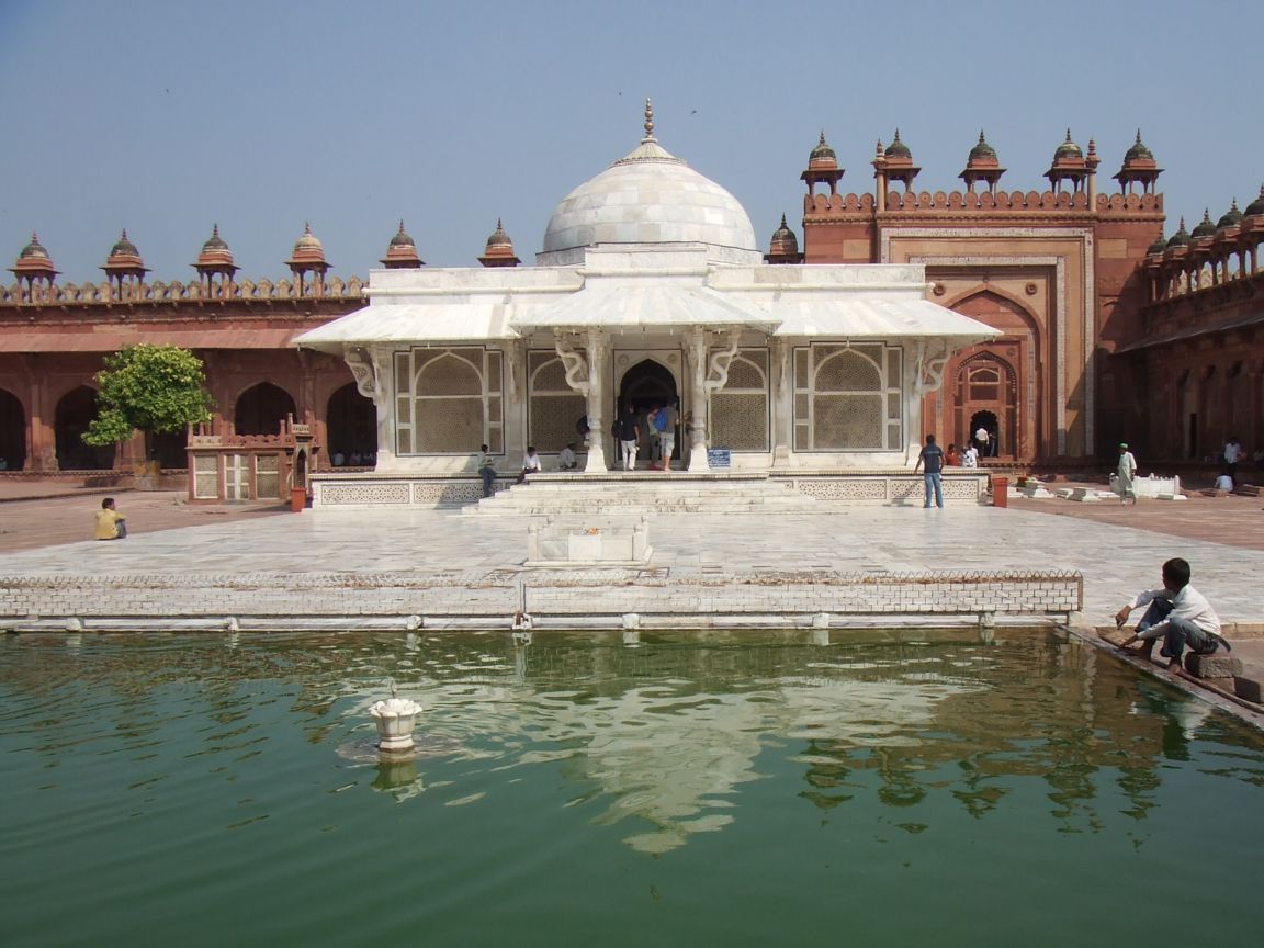 TOMB OF SALIM CHISTI