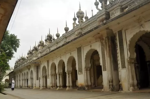 Paigah Tombs