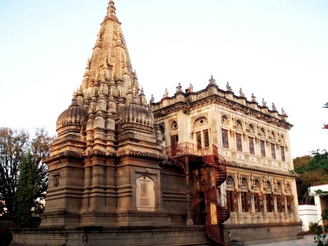 SHINDE CHATRI 