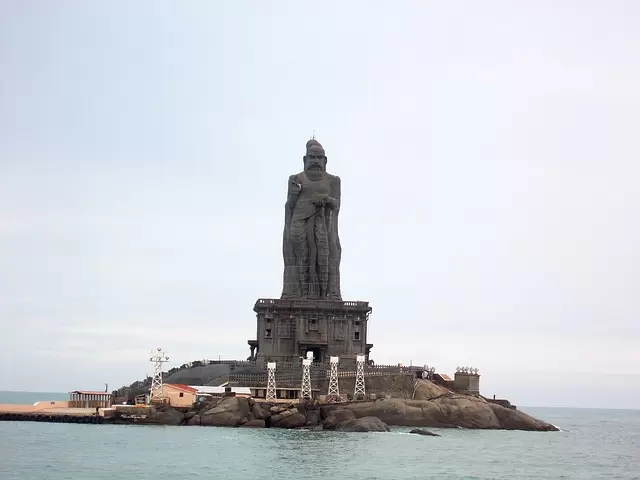 Thiruvalluvar Statue