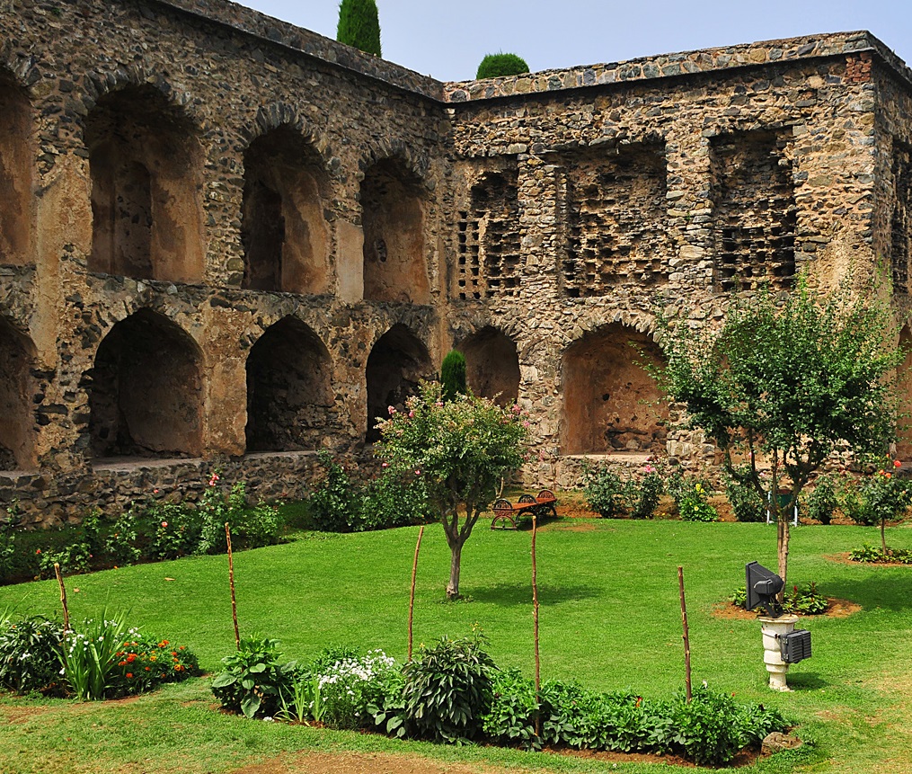 Pari Mahal